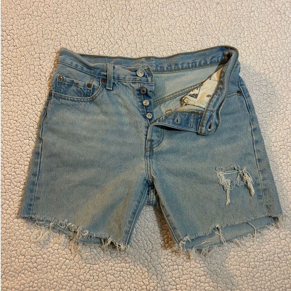 Vintage Y2K Levi’s 501 High-Waisted Cutoff Distressed Jean Shorts / Jorts
